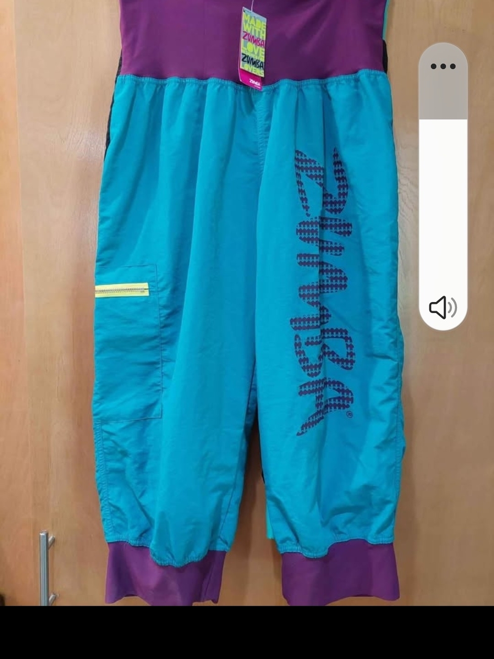 Zumba Fitness Magenta & Teal Colorblock Capri